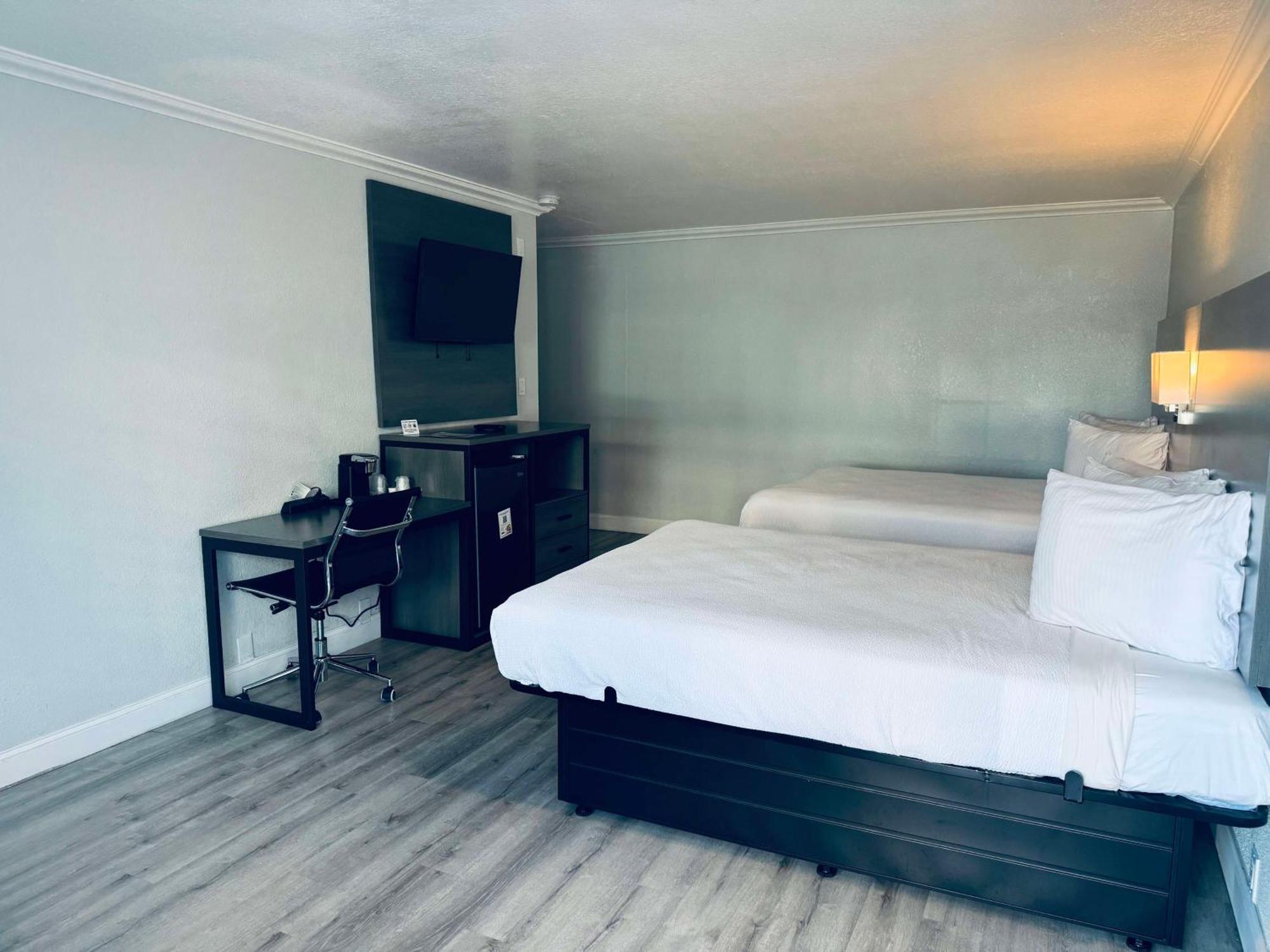 Surestay By Best Western Central Fresno