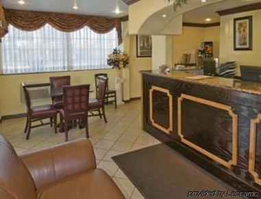Motel Surestay By Western Fresno